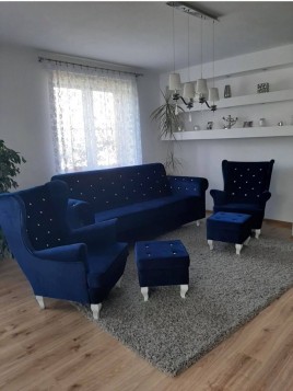 Piękny KOMPLET WYPOCZYNKOWY...